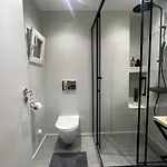 B Living - Comfort Like - Cozy Terrace 1bd Apartamento