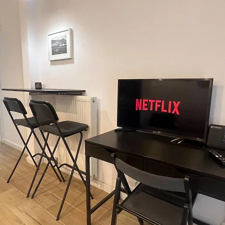 Apartman B Living - Comfort Like - Cozy Terrace 1bd *