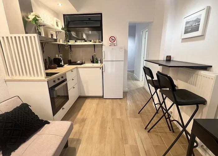 B Living - Comfort Like - Cozy Terrace 1bd * Szaloniki